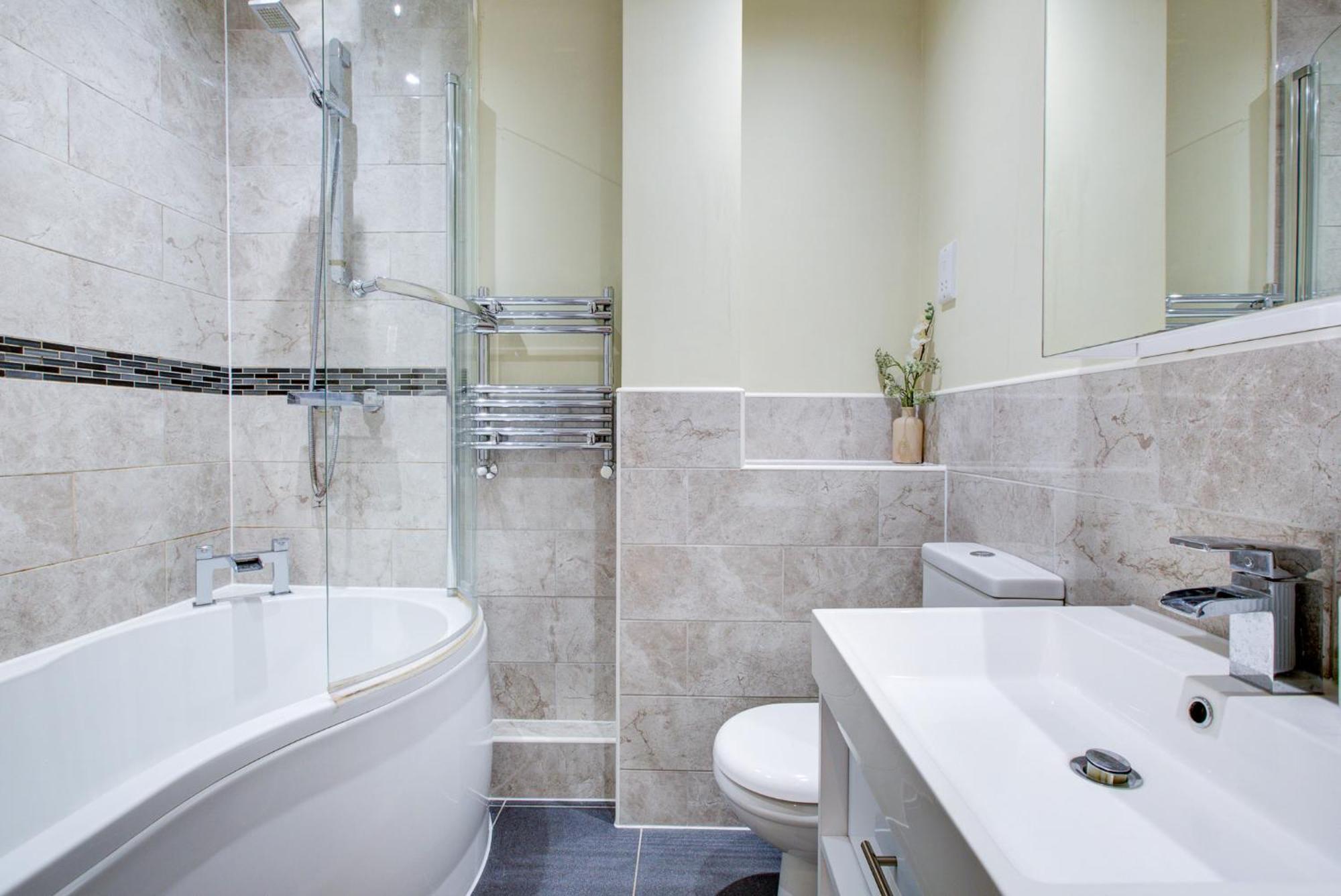 Spacious & Modern 2 Bed Sleeps 5 In Walthamstow London Exterior foto